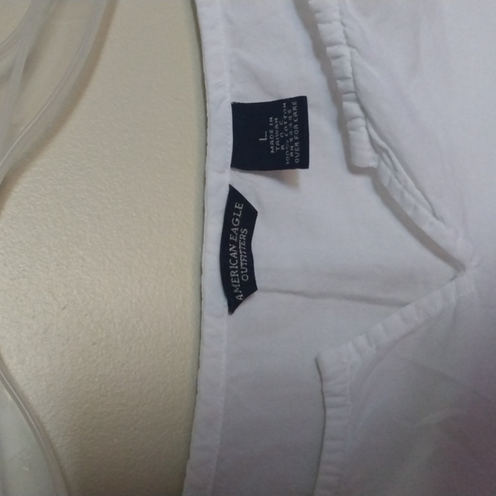 American Eagle shirt